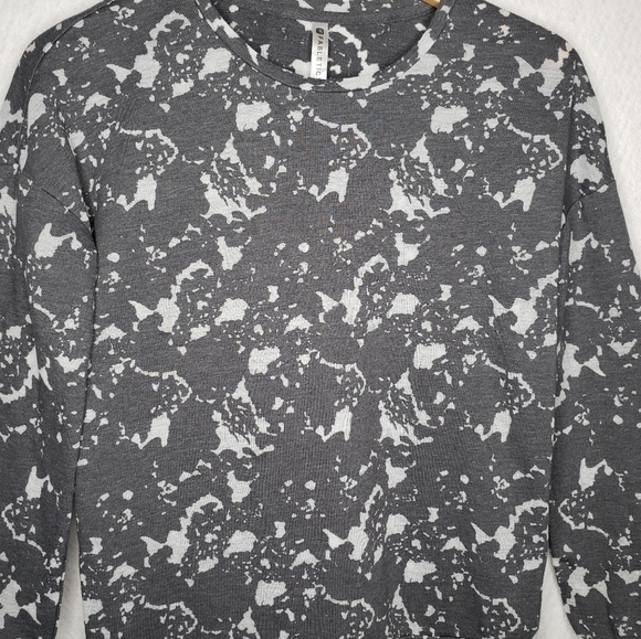 Fabletics Burnout Gray & White Pull Over Long Sleeve Sweatshirt Size S - Picture 4 of 11